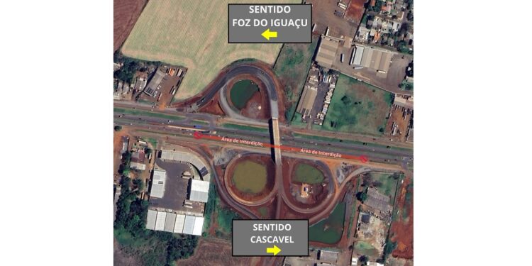 Serviços no viaduto da Perimetral Leste exigem fluxo alternado e atenção dos condutores. Foto: DER