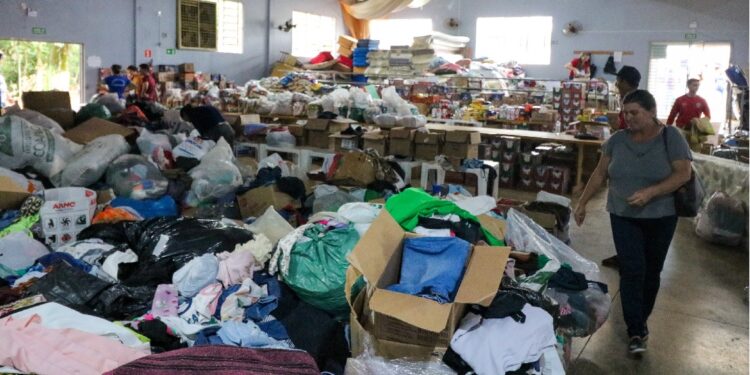 Coleta nos quartéis foi encerrada; agora prioridade é por materiais de construção e doações via FECAP para reconstrução das casas. Foto: Corpo de Bombeiros Coleta nos quartéis foi encerrada; agora prioridade é por materiais de construção e doações via FECAP para reconstrução das casas. Foto: Corpo de Bombeiros