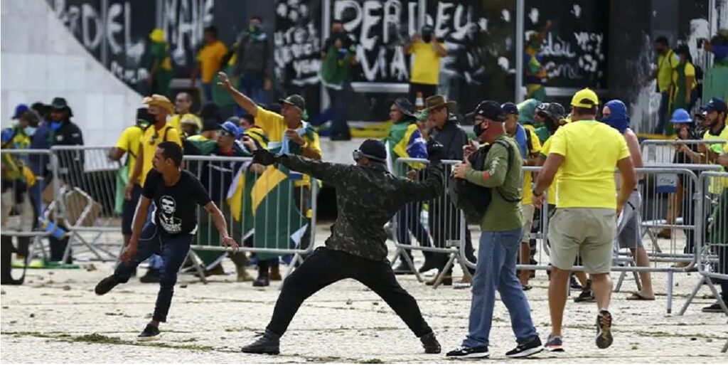 Bolsonaristas aterrorizaram o país no dia 8 de janeiro de 2023 (Foto: Marcelo Camargo - Agência Brasil)