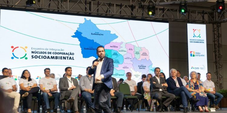 Autoridades marcaram presença no encontro e reforçaram a importância de dar voz às lideranças comunitárias para a construção de políticas públicas. Foto: Ilianis González.