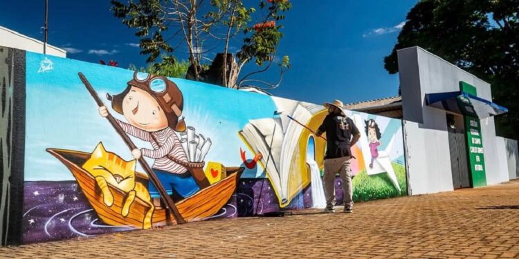 Oficinas de grafite percorrem municípios do Paraná e do sul do Mato Grosso do Sul.. Crédito das fotos: Arquivo Pessoal