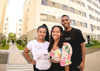 Conjuntos do Minha Casa, Minha Vida transformam bairros em todo o Brasil.  Foto: Zack Stencil/MCID
