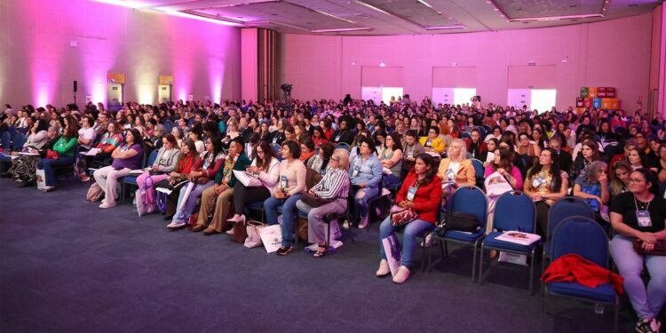 Rede de atendimento amplia proteção às mulheres no Paraná. Foto: Robson Mafra/SEMIPI