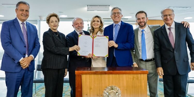 Iniciativa busca reduzir filas e qualificar o atendimento especializado. Foto: Ricardo Stuckert / PR Iniciativa busca reduzir filas e qualificar o atendimento especializado. Foto: Ricardo Stuckert / PR