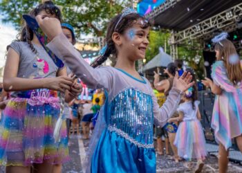 Evento segue até terça-feira com atrações musicais e culturais. Foto: Fundação Cultural de Foz do Iguaçu.