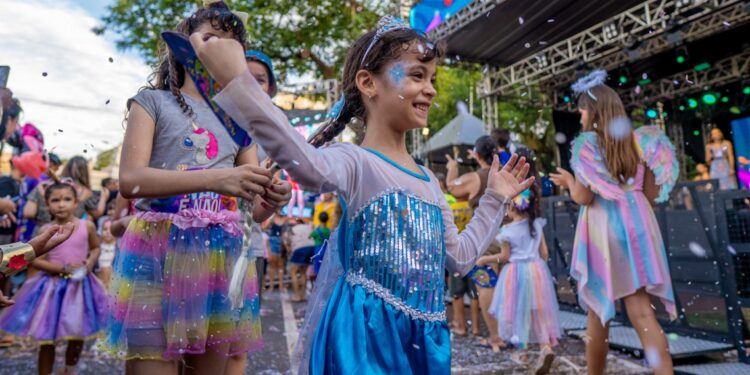 Evento segue até terça-feira com atrações musicais e culturais. Foto: Fundação Cultural de Foz do Iguaçu.