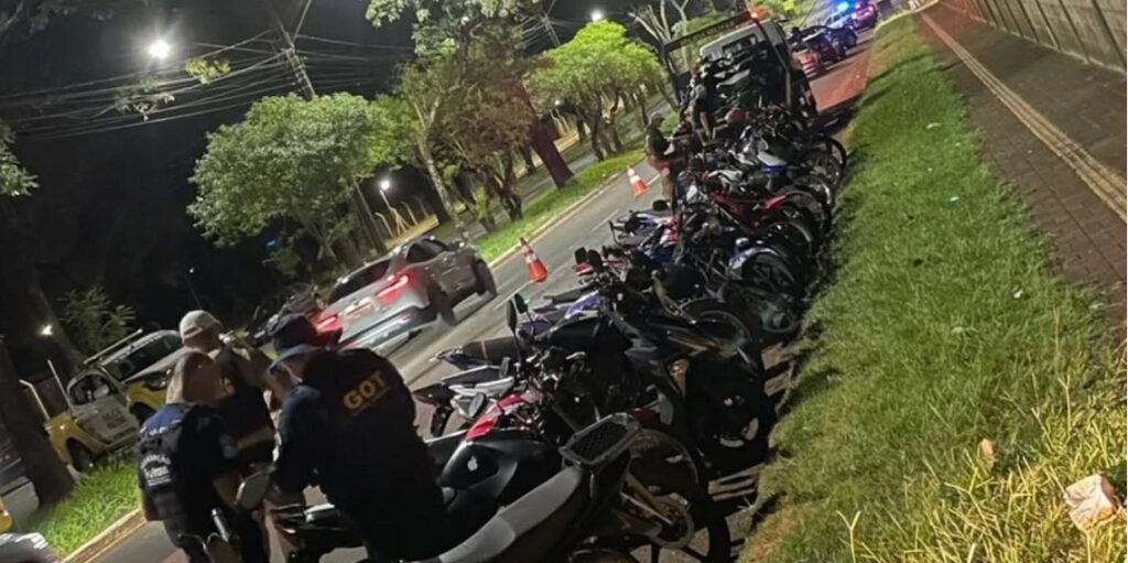 Veículos irregulares foram recolhidos ao pátio do Foztrans após a fiscalização. Foto: Guarda Municipal de Foz do Iguaçu.