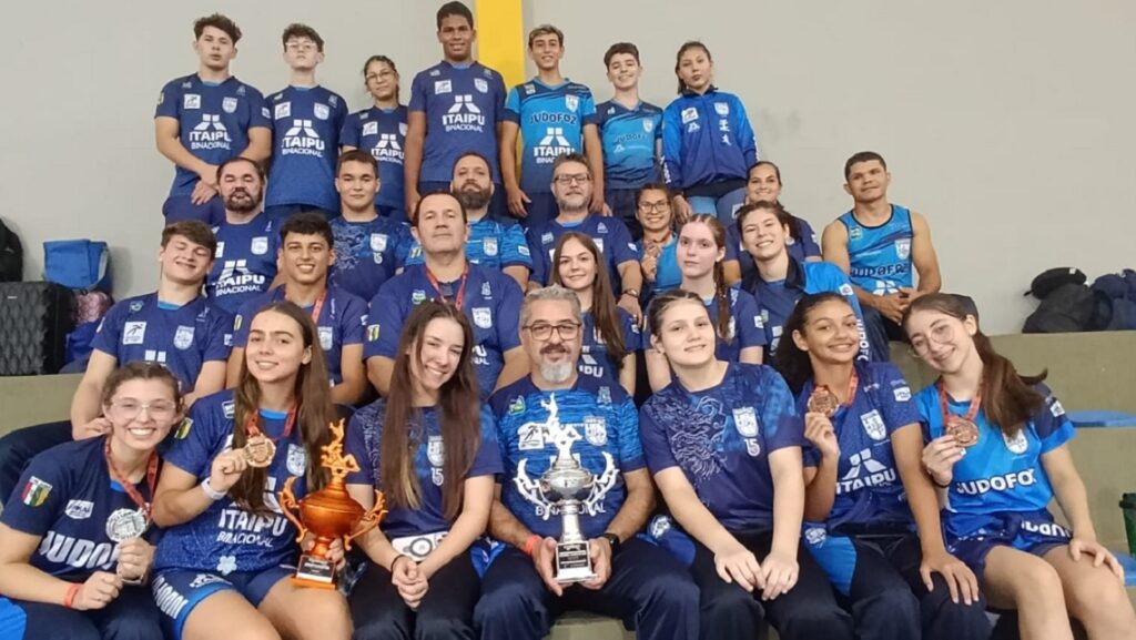 Judofoz soma 12 medalhas no estadual e reforça protagonismo regional. Foto: Judofoz