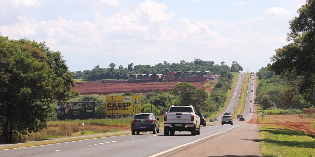 BR-277 concentra fluxo urbano, turístico e de cargas em Foz do Iguaçu. Foto: Divulgação