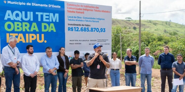 Itaipu investe na construção de casas nas aldeias Tekoha Añetete e Tekoha Itamarã, em Diamante D'Oeste. Foto: Sara Cheida/Itaipu Binacional. Itaipu investe na construção de casas nas aldeias Tekoha Añetete e Tekoha Itamarã, em Diamante D'Oeste. Foto: Sara Cheida/Itaipu Binacional.