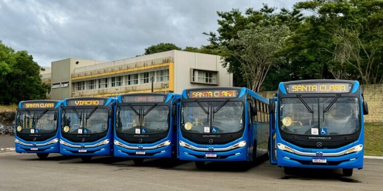 Novos ônibus começam a operar nesta terça-feira em Foz do Iguaçu. Foto: Visac