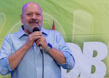"Quem volta para casa não erra o caminho", declarou Airton José ao relembrar trajetória histórica no partido desde a década de 80. Foto: Airton José "Quem volta para casa não erra o caminho", declarou Airton José ao relembrar trajetória histórica no partido desde a década de 80. Foto: Airton José
