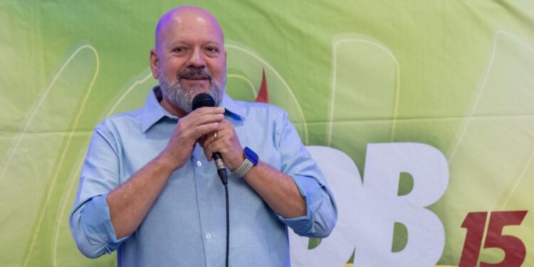 "Quem volta para casa não erra o caminho", declarou Airton José ao relembrar trajetória histórica no partido desde a década de 80. Foto: Airton José "Quem volta para casa não erra o caminho", declarou Airton José ao relembrar trajetória histórica no partido desde a década de 80. Foto: Airton José