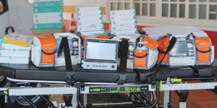 O Samu de Foz do Iguaçu agora conta com novos cardioversores para o suporte avançado de vida. Foto: CMFI. O Samu de Foz do Iguaçu agora conta com novos cardioversores para o suporte avançado de vida. Foto: CMFI.
