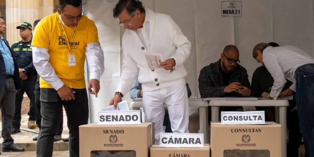 Polo Patriótico supera resultados anteriores e isola forças tradicionais do uribismo. Foto: Instagram/Gustavo Pedro