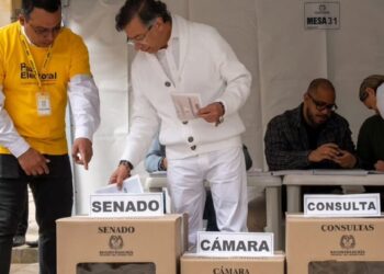 Polo Patriótico supera resultados anteriores e isola forças tradicionais do uribismo. Foto: Instagram/Gustavo Pedro