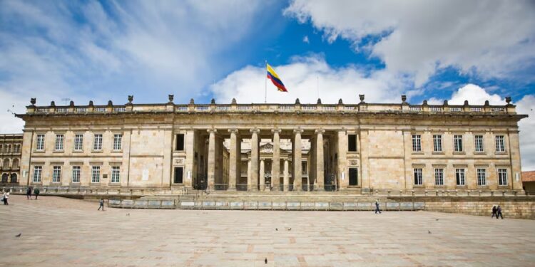 Votação ocorre das 08h às 16h; eleitores devem apresentar a cédula de cidadania original Foto: Reprodução/Getty Images Votação ocorre das 08h às 16h; eleitores devem apresentar a cédula de cidadania original Foto: Reprodução/Getty Images