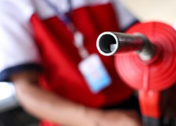 Isenção de tributos no diesel busca conter a inflação de alimentos e bens essenciais. - Foto: Marcelo Camargo/Agência Brasil