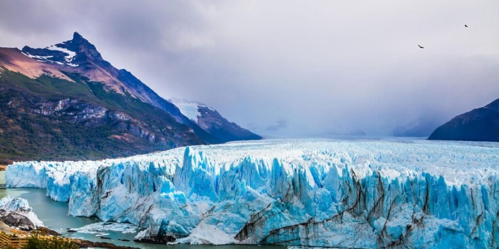 O recuo acelerado dos glaciares na Argentina reflete a gravidade da crise climática global. Foto: Reprodução/Internet
