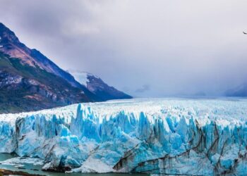 O recuo acelerado dos glaciares na Argentina reflete a gravidade da crise climática global. Foto: Reprodução/Internet