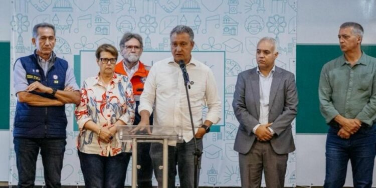 Ministro da Casa Civil, Rui Costa, também garantiu que as obras estruturantes para impedir novas tragédias serão incluídas no programa Novo PAC, como contenção de encostas, macrodrenagem e barramentos. Foto: Wagner Lopes / CC.