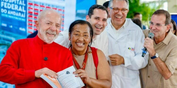 A modernização e qualificação dos serviços garantem que os pacientes do novo hospital, que passou a ser administrado pela prefeitura do Rio de Janeiro a partir de 2024, tenham um atendimento mais próximo e eficiente. Foto: Ricardo Stuckert / PR. A modernização e qualificação dos serviços garantem que os pacientes do novo hospital, que passou a ser administrado pela prefeitura do Rio de Janeiro a partir de 2024, tenham um atendimento mais próximo e eficiente. Foto: Ricardo Stuckert / PR.