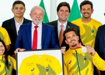 Com os resultados alcançados em Milão-Cortina, o Brasil consolida um novo momento para os esportes paralímpicos de inverno. Foto: Ricardo Stuckert / PR.