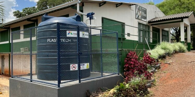 Cisternas contribuem com abastecimento nas comunidades. Foto: Ozeas Gonçalves/Itaipu Binacional.
Cisternas contribuem com abastecimento nas comunidades. Foto: Ozeas Gonçalves/Itaipu Binacional.