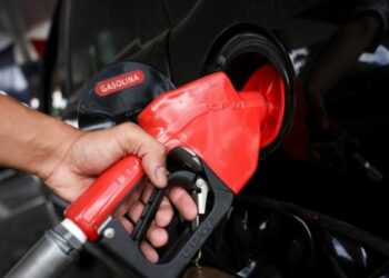 Até o momento, a Petrobras não anunciou aumento nos preços praticados em suas refinarias - Foto: Marcelo Camargo/Agência Brasil.