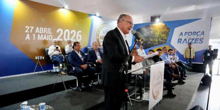 Programa prevê financiamento de tratores, colheitadeiras e equipamentos. Foto: Cadu Gomes/VPR