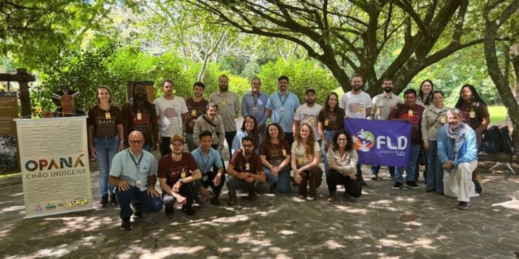 Equipe do projeto Opaná: Chão Indígena. Foto: Fábio Conterno.