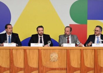 Entre as ações do Governo do Brasil, está a subvenção de R$ 1,20 para a importação de diesel rodoviário, em cooperação com os estados. Foto: Ricardo Botelho/MME.
