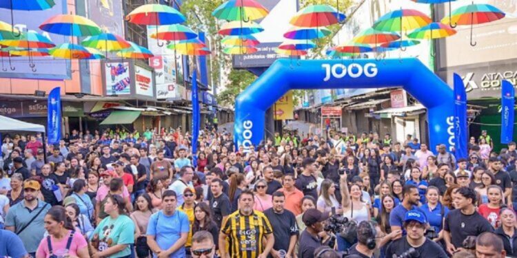 Comércio de Ciudad del Este espera faturar US$ 240 milhões durante a Crazy Week 2026. Foto: Reprodução;Internet. Comércio de Ciudad del Este espera faturar US$ 240 milhões durante a Crazy Week 2026. Foto: Reprodução;Internet.
