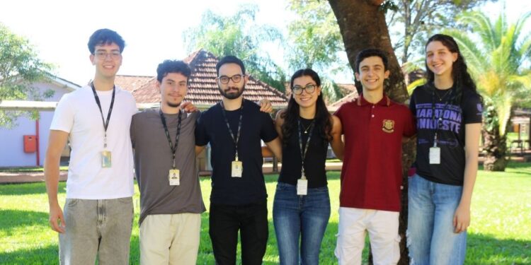 Eles concorreram com estudantes de outras universidades, mas como foram bem colocados na classificação geral, "tomaram" quase todas as vagas. Foto: Divulgação. Eles concorreram com estudantes de outras universidades, mas como foram bem colocados na classificação geral, "tomaram" quase todas as vagas. Foto: Divulgação.