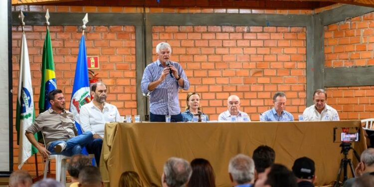 Para o diretor de Coordenação da Itaipu Binacional, Carlos Carboni,  "as rádios comunitárias têm uma enorme importância para a comunidade". Foto: William Brisida/Itaipu Binacional.